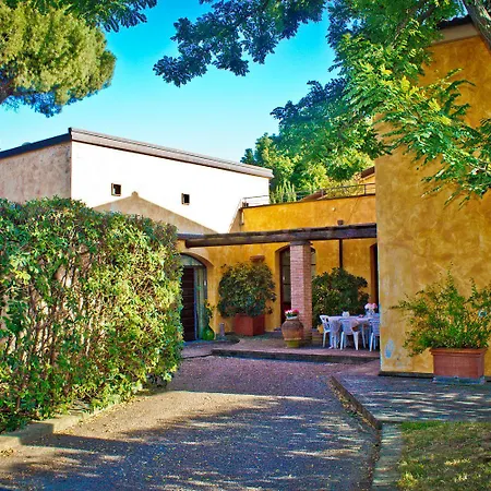 Oda ve Kahvaltı B&B La Fattoria Cascina (Pisa)