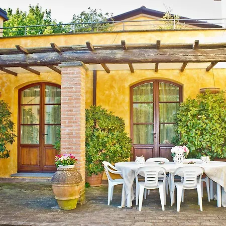 B&B La Fattoria Cascina (Pisa)